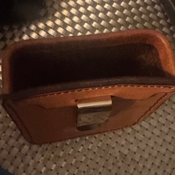 Leather Rose Embossed Box - Picture 3 of 5